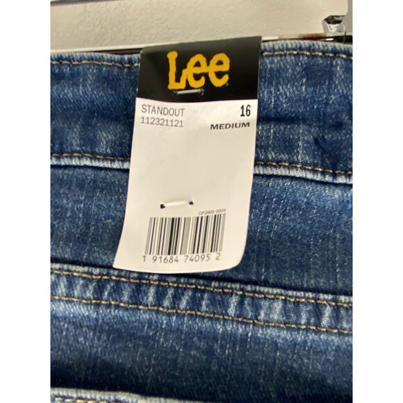 Lee legendary style Mid Rise distressed Boyfriend Jean Size 16 M (1094) NWT!! - Picture 10 of 11